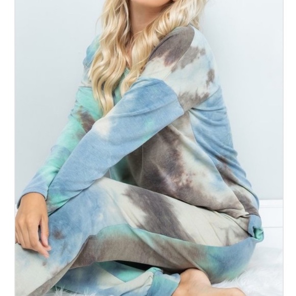 SET🌪🦋BLUE CHARCOAL FRENCH TERRY TIE DYE SET - Picture 2 of 8